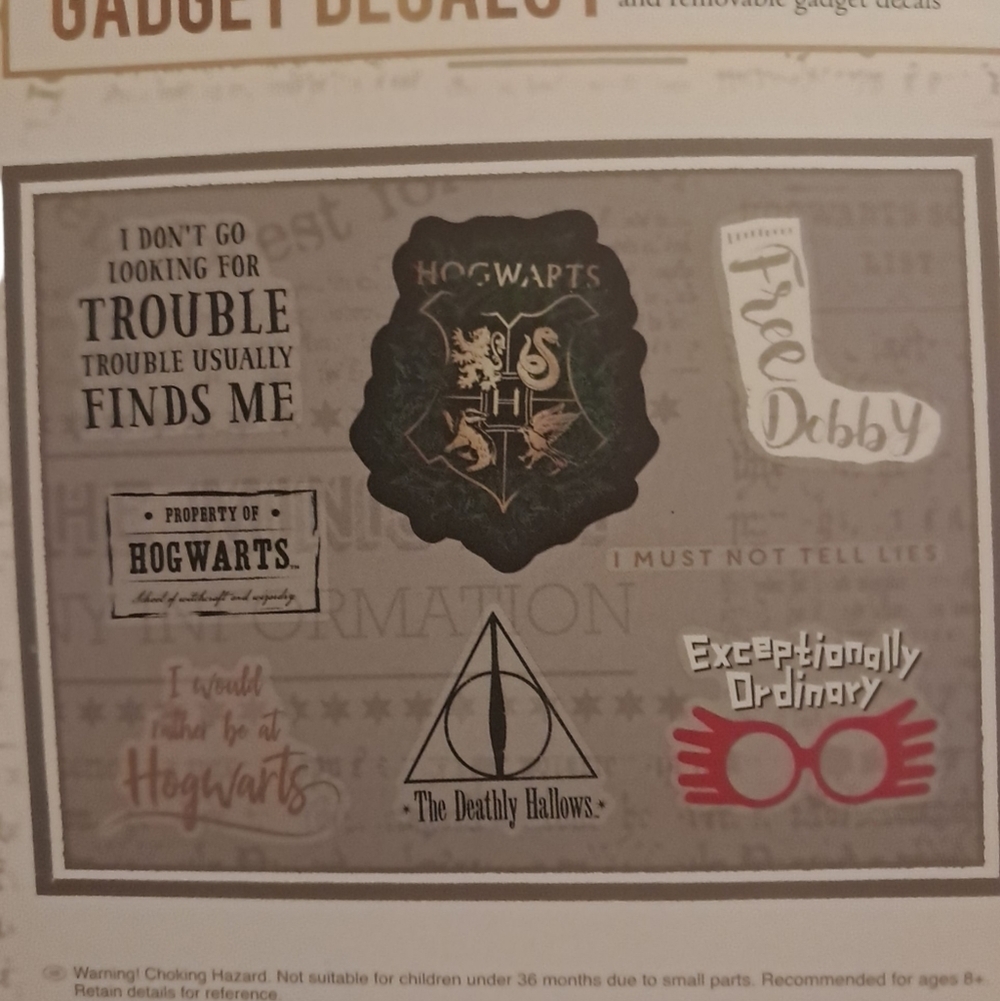 Harry Potter Puzzle, Decals, and Playing Cards Gift Set - Picture 5 of 5